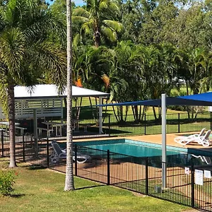 crystal-creek-caravan-park.queenslandhotels.net/